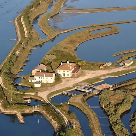 Palazzo Spada - Attico Con Terrazza Vista Fiume In Centro * Codigoro