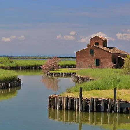Palazzo Spada - Attico Con Terrazza Vista Fiume In Centro * Codigoro