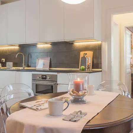 Appartement Palazzo Spada - Attico Con Terrazza Vista Fiume In Centro