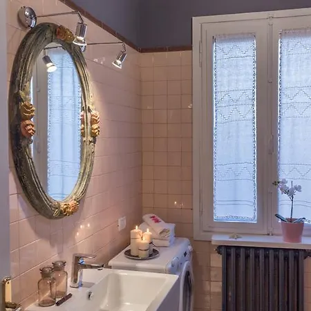 アパート Palazzo Spada - Attico Con Terrazza Vista Fiume In Centro