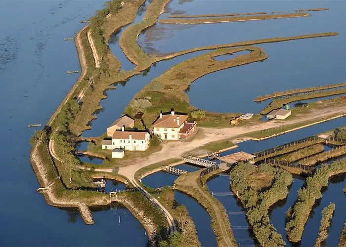 Palazzo Spada - Attico Con Terrazza Vista Fiume In Centro * Кодигоро